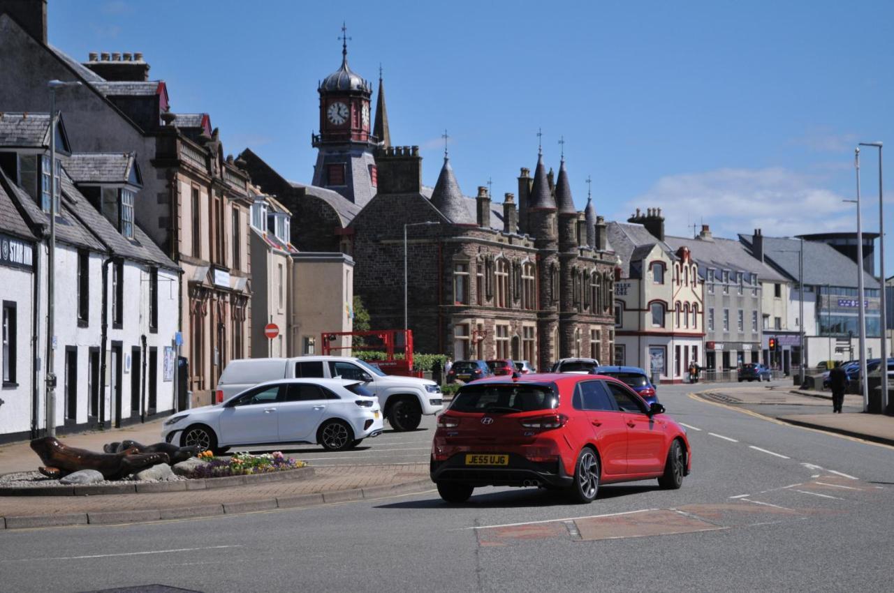 No5 Esplanade Court, Stornoway Town Centre Lägenhet Exteriör bild